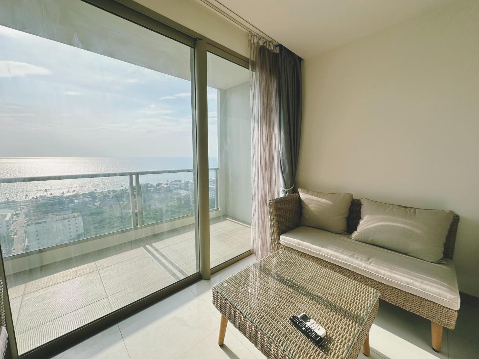 Riviera Jomtien By Daisy Pattaya 2 Daire Dış mekan fotoğraf